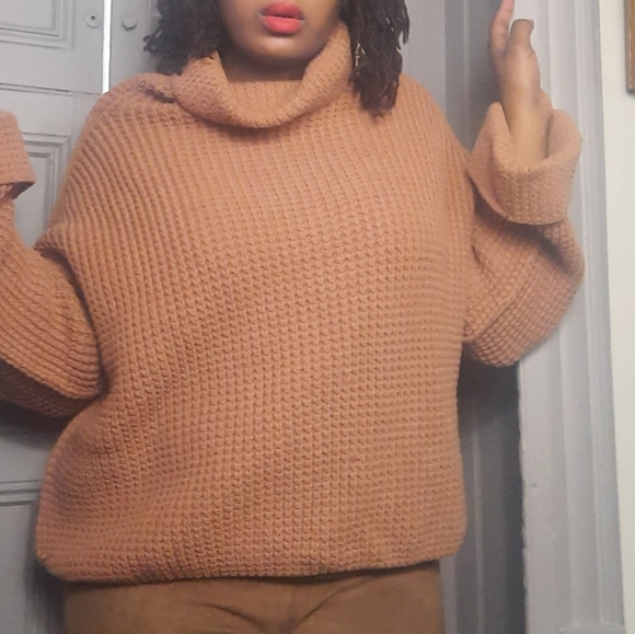 Free People Over Size Chunky Knit Sweater - Picture 8 of 12